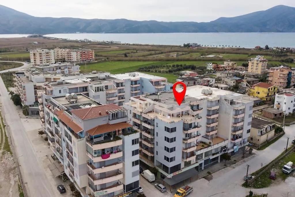 Sunny And Spacious Apartment In Orikum Beach